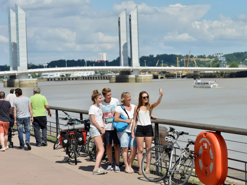 Bordeaux sur les quais de la Gironde