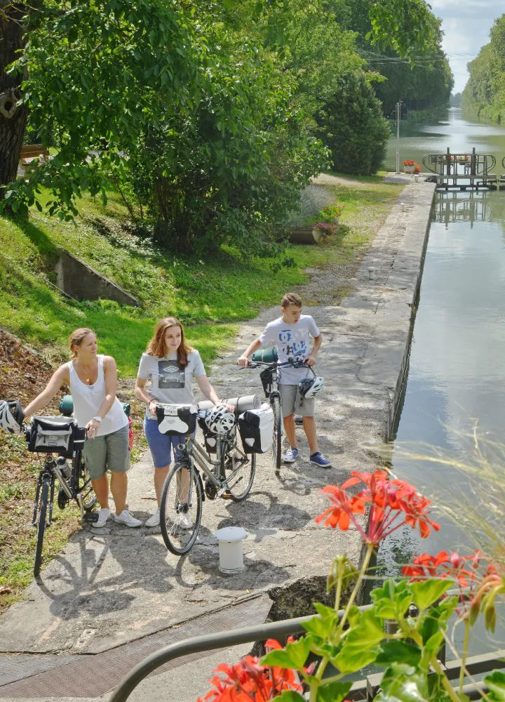 Ecluse Lagruere sur le canal de Garonne