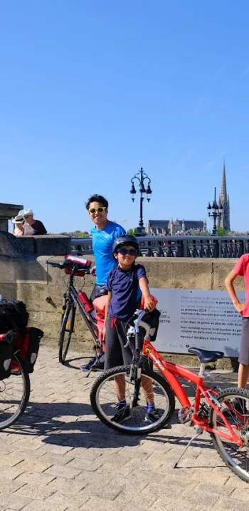 thumbnail_canal-des-deux-mers-arrivee-bordeaux-cb-1920px.jpg