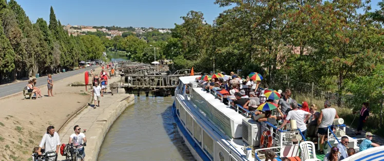 peniches-ecluses-fonserannes.jpg