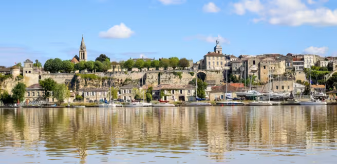 La route de la corniche à vélo : Blaye / Bordeaux via Bourg