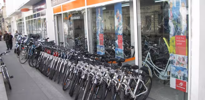 Location de vélos "Bordeaux Scooters"