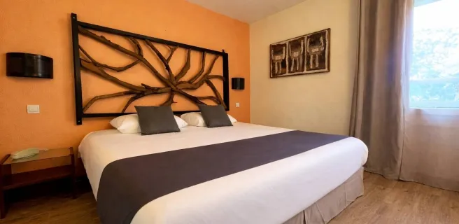 2026_Hôtel Les Grenadines