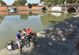 Bassin des Filtres à Toulouse entre Garonne et canal du Midi
