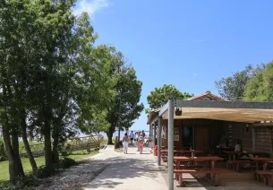 Guinguette "Le Vitrezay"
