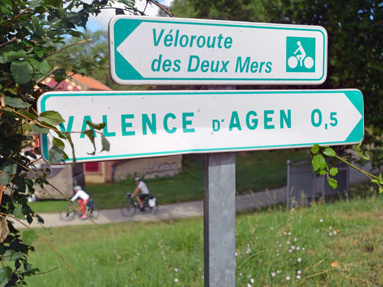 La signalétique de l'itinéraire à Valence-d'Agen