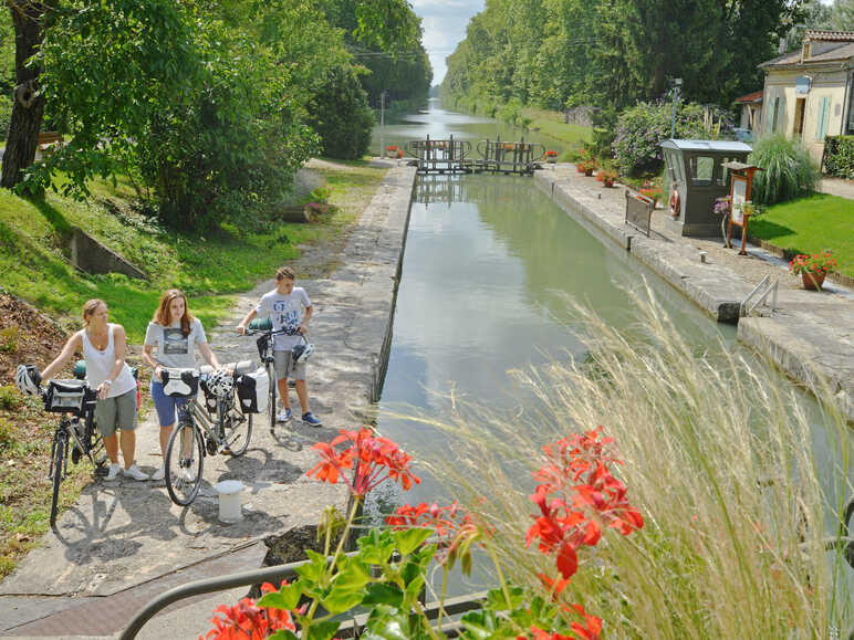 Ecluse Lagruere sur le canal de Garonne