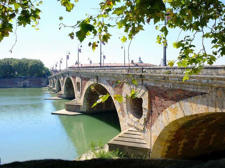 Jour 1 : Arrivée et Visite de Toulouse